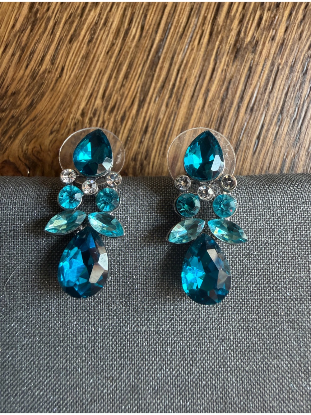 NWOT Teal Crystal Marquise & Teardrop Statement Drop Earrings